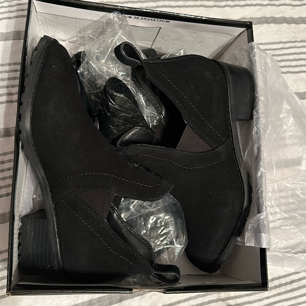 Water proof ankle boot
